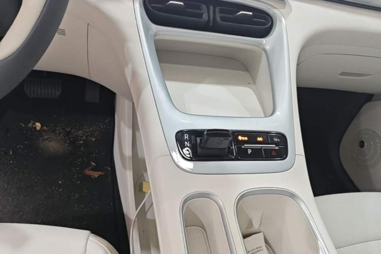 Used Geely Galaxy Geome 2025 310km Dream Edition Gear Lever