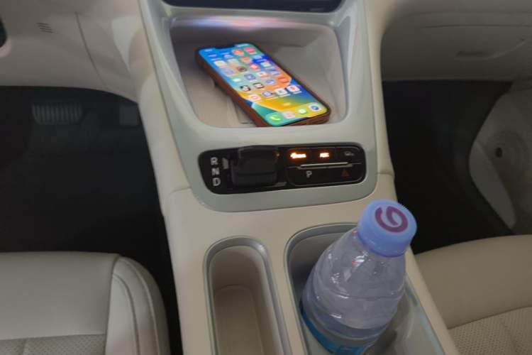 Used Geely Galaxy Geome 2025 UP 410km Exploration+ Edition Gear Lever