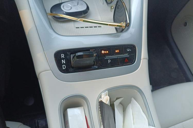 Used Geely Galaxy Geome 2025 UP 410km Exploration Edition Gear Lever