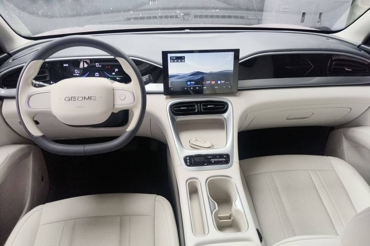 Used Geely Galaxy Geome 2025 310km Youth Edition Interior 2