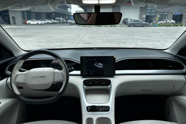 Used Geely Galaxy Geome 2025 310km Youth Edition Interior 8