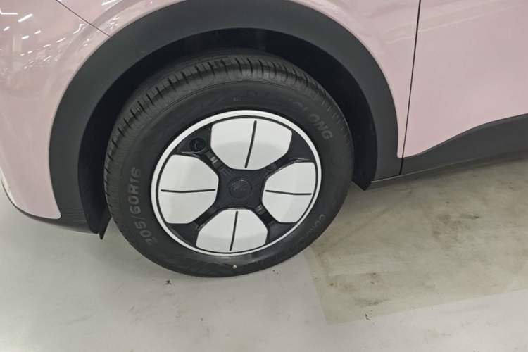Used Geely Galaxy Geome 2025 310km Youth Edition Left Front Wheel Hub