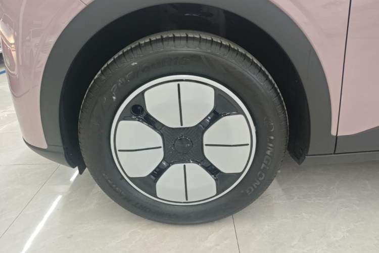 Used Geely Galaxy Geome 2025 310km Youth Edition Left Front Wheel Hub