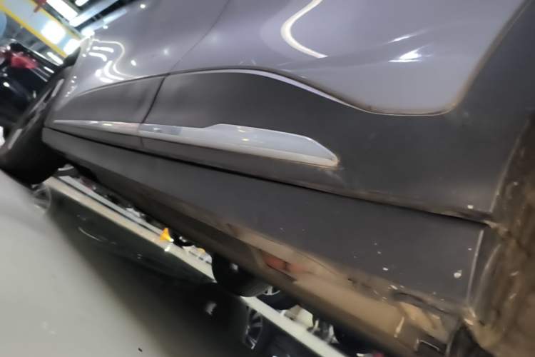 Used Geely Galaxy Geome 2025 UP 410km Exploration Edition Left Side Sill