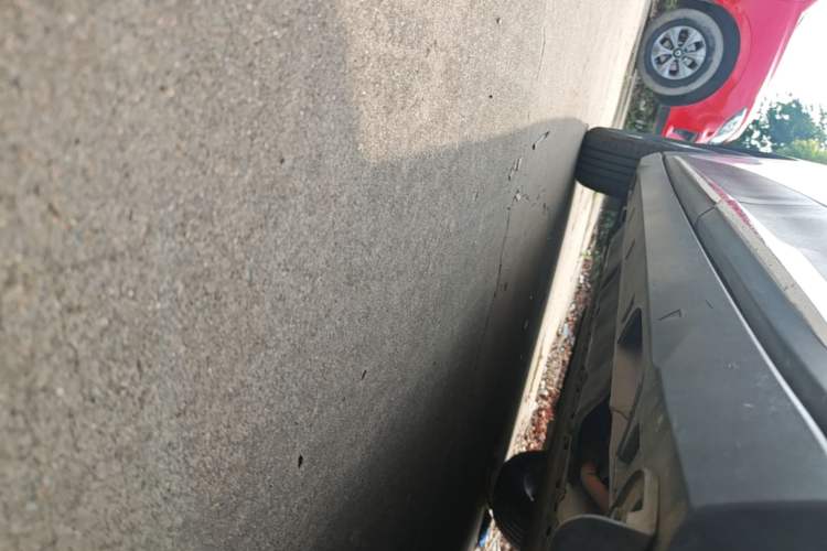 Used Geely Galaxy Geome 2025 UP 410km Exploration+ Edition Left Side Sill
