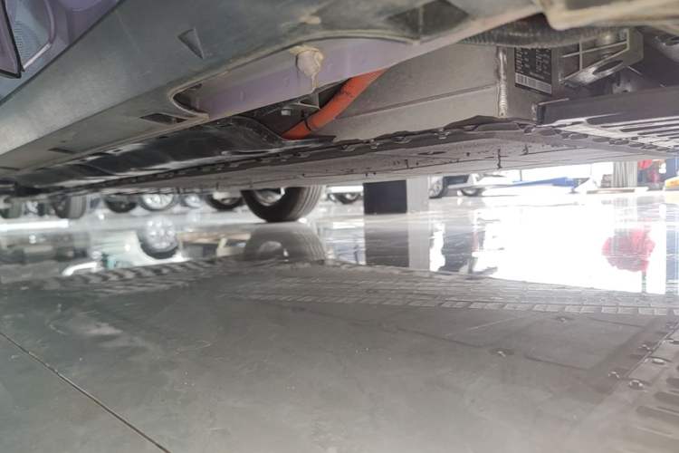Used Geely Galaxy Geome 2025 UP 410km Exploration+ Edition Left Side Sill