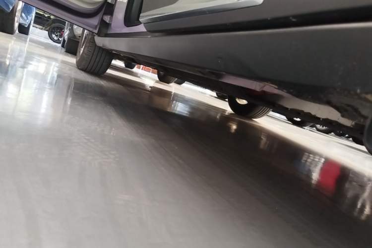 Used Geely Galaxy Geome 2025 UP 410km Exploration+ Edition Left Side Sill