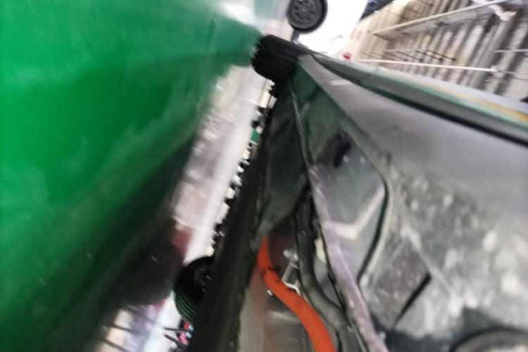 Used Geely Galaxy Geome 2025 UP 410km Exploration Edition Left Side Sill
