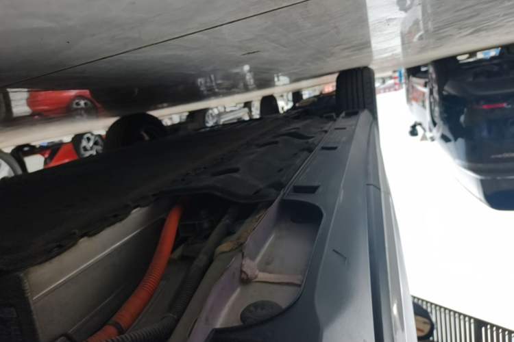 Used Geely Galaxy Geome 2025 UP 410km Exploration+ Edition Left Side Sill
