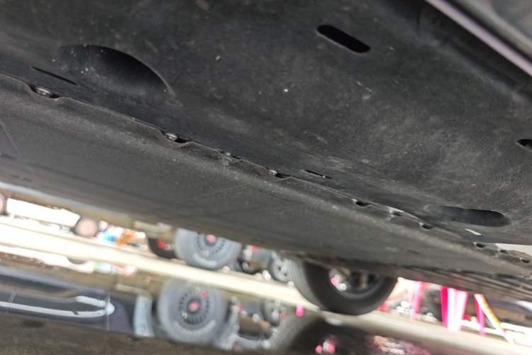 Used Geely Galaxy Geome 2025 UP 410km Exploration Edition Left Side Sill