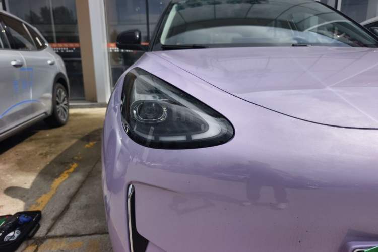 Used Geely Galaxy Geome 2025 UP 410km Exploration Edition Right Front Headlight