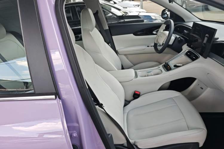 Used Geely Galaxy Geome 2025 UP 410km Exploration Edition Right Front Seat