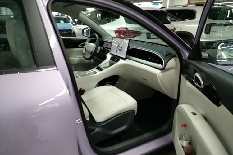 Used Geely Galaxy Geome 2025 UP 410km Exploration+ Edition Right Front Seat