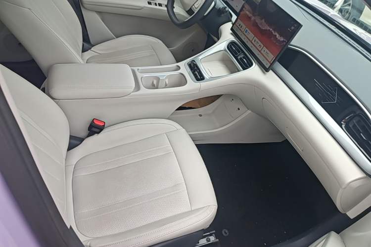 Used Geely Galaxy Geome 2025 UP 410km Exploration+ Edition Right Front Seat