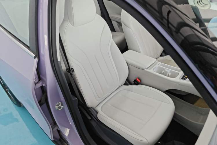 Used Geely Galaxy Geome 2025 UP 410km Exploration Edition Right Front Seat