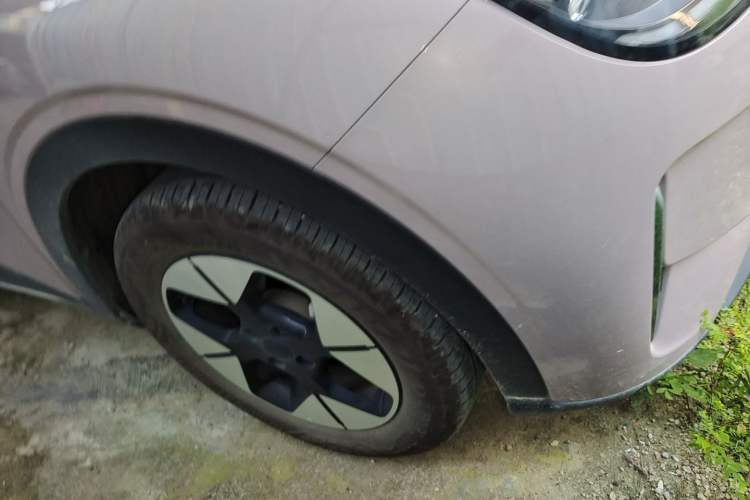 Used Geely Galaxy Geome 2025 310km Dream Edition Right Front Wheel Hub
