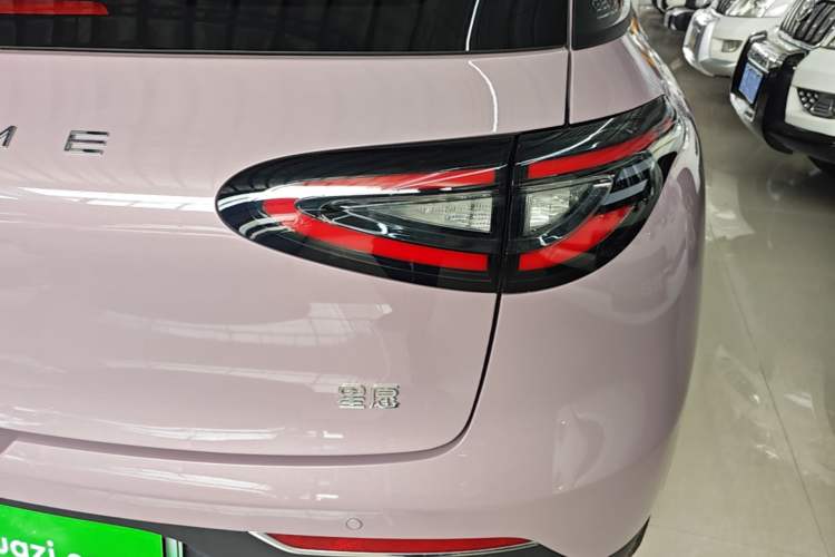 Used Geely Galaxy Geome 2025 310km Youth Edition Right Rear Taillight