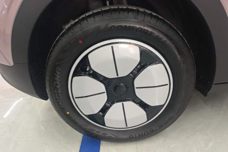 Used Geely Galaxy Geome 2025 310km Youth Edition Right Rear Wheel Hub