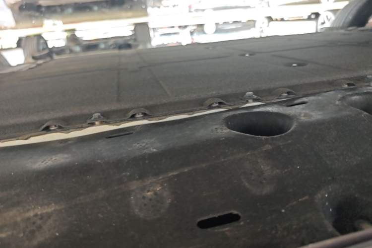Used Geely Galaxy Geome 2025 UP 410km Exploration Edition Right Side Sill