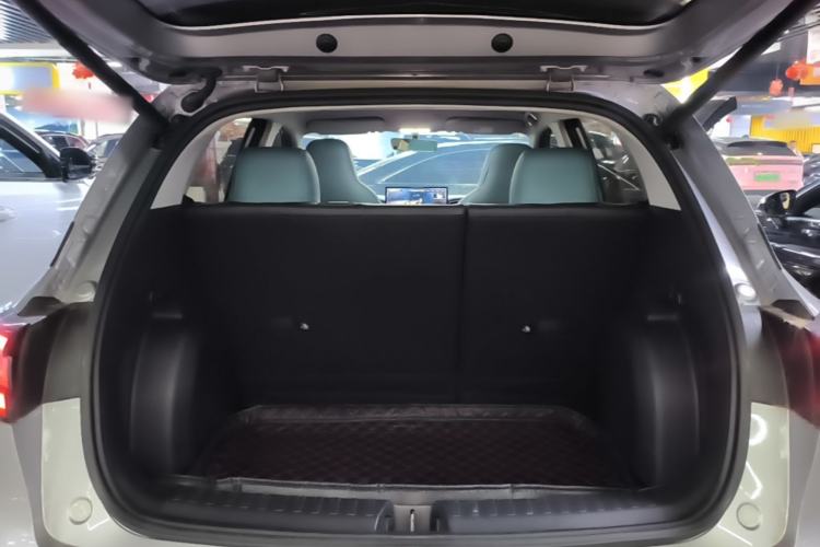 Used Geely Galaxy Geome 2025 UP 410km Exploration Edition Trunk