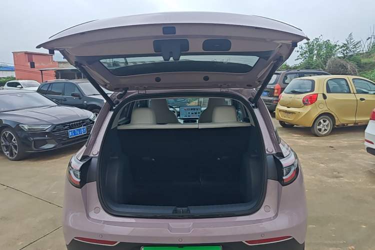 Used Geely Galaxy Geome 2025 310km Dream Edition Trunk