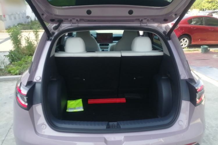 Used Geely Galaxy Geome 2025 310km Dream Edition Trunk