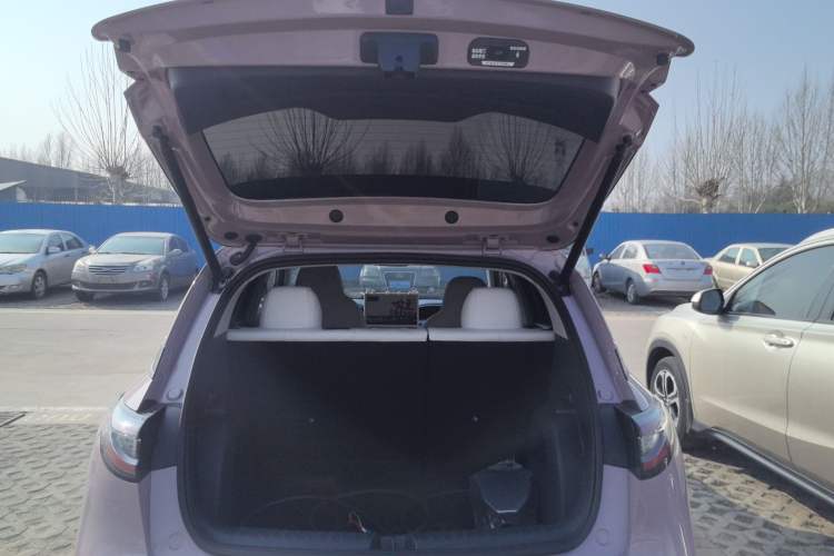 Used Geely Galaxy Geome 2025 UP 410km Exploration Edition Trunk
