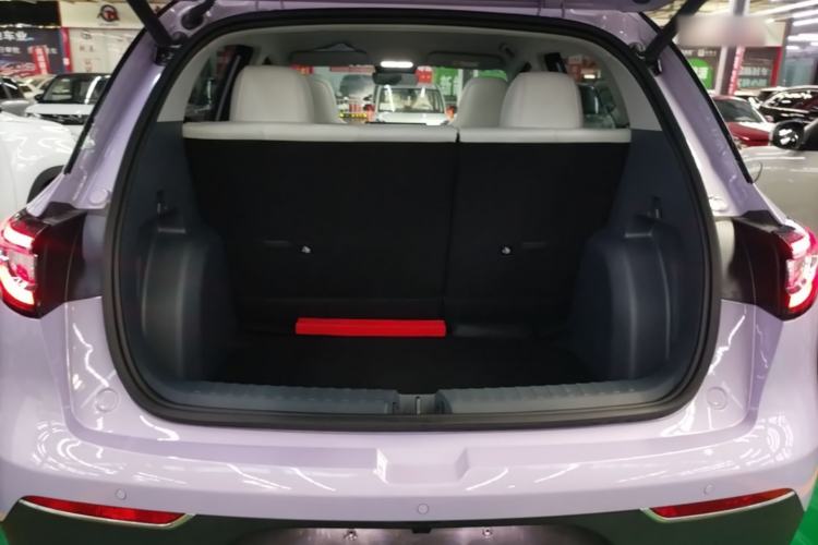 Used Geely Galaxy Geome 2025 UP 410km Exploration Edition Trunk