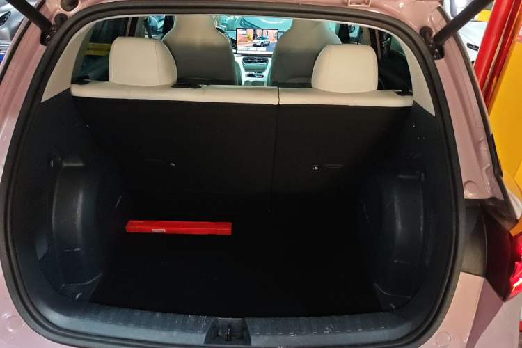 Used Geely Galaxy Geome 2025 310km Dream Edition Trunk