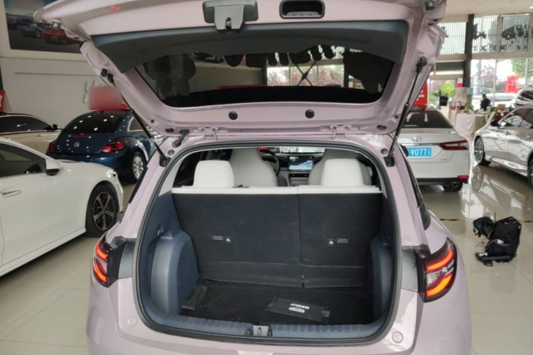 Used Geely Galaxy Geome 2025 410 km Free Version Trunk