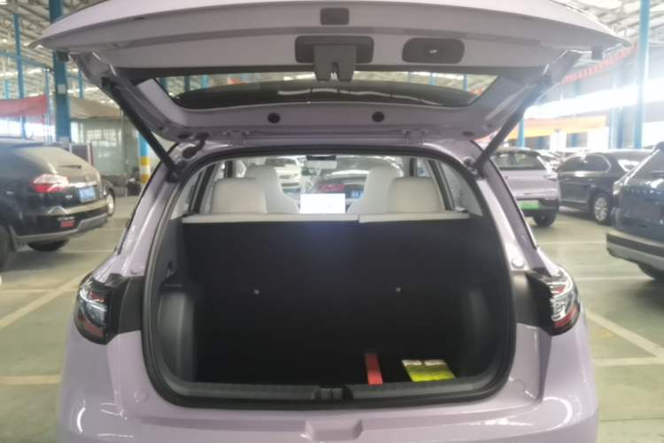 Used Geely Galaxy Geome 2025 UP 410km Exploration Edition Trunk