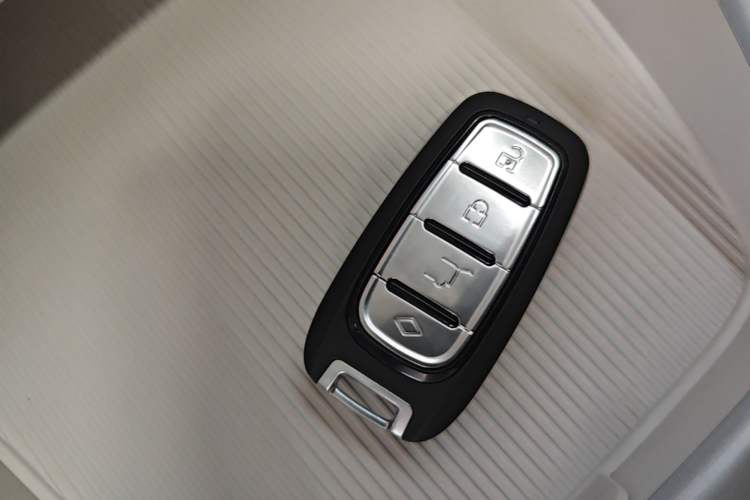 Used Geely Galaxy Geome 2025 310km Youth Edition Vehicle Key
