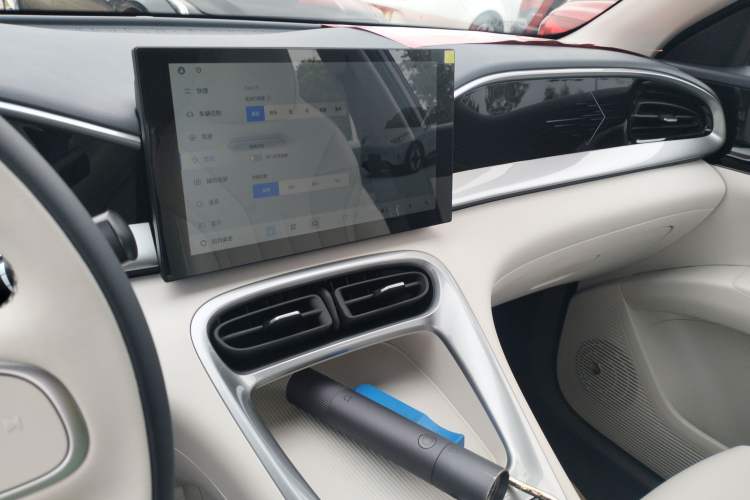 Used Geely Galaxy Geome 2025 310km Youth Edition Audio And AC Panel