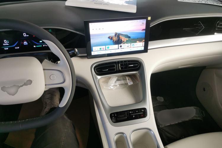 Used Geely Galaxy Geome 2025 310km Youth Edition Center Console