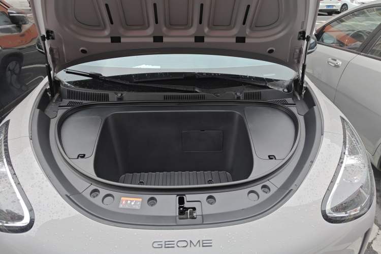 Used Geely Galaxy Geome 2025 310km Youth Edition Engine Bay