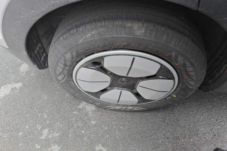 Used Geely Galaxy Geome 2025 310km Youth Edition Exterior 3