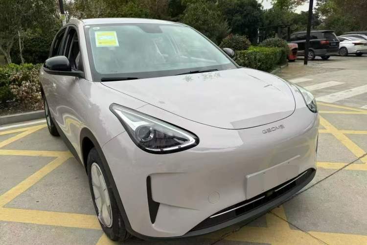 Used Geely Galaxy Geome 2025 310km Youth Edition Exterior 4