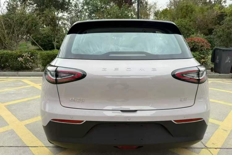 Used Geely Galaxy Geome 2025 310km Youth Edition Exterior 6