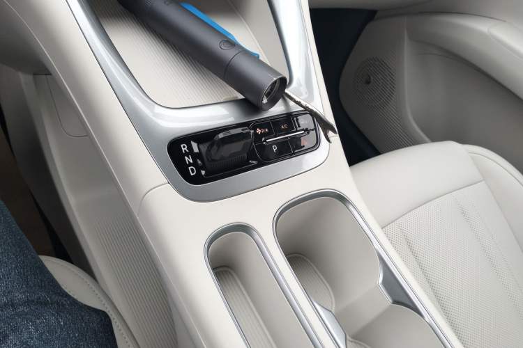 Used Geely Galaxy Geome 2025 310km Youth Edition Gear Lever