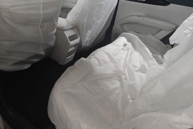 Used Geely Galaxy Geome 2025 310km Youth Edition Interior 1