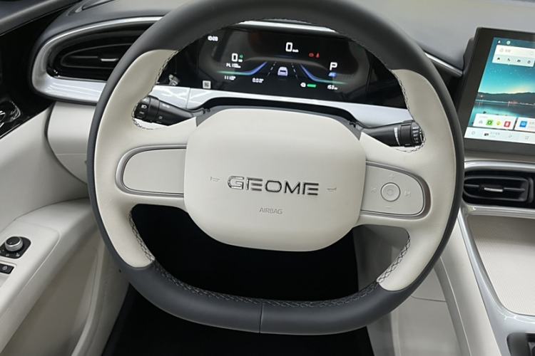 Used Geely Galaxy Geome 2025 310km Youth Edition Interior 2