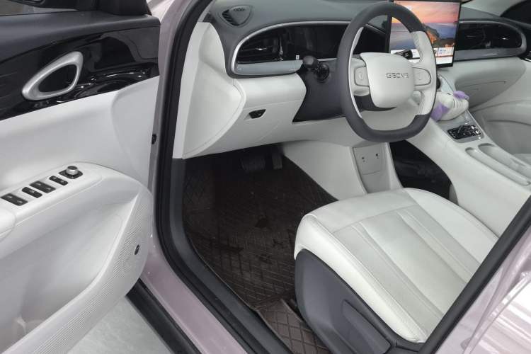 Used Geely Galaxy Geome 2025 310km Dream Edition Interior 2