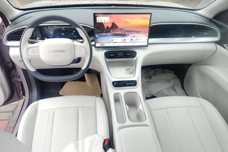 Used Geely Galaxy Geome 2025 310km Dream Edition Interior 3