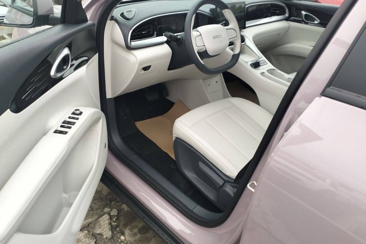 Used Geely Galaxy Geome 2025 310km Youth Edition Interior 3