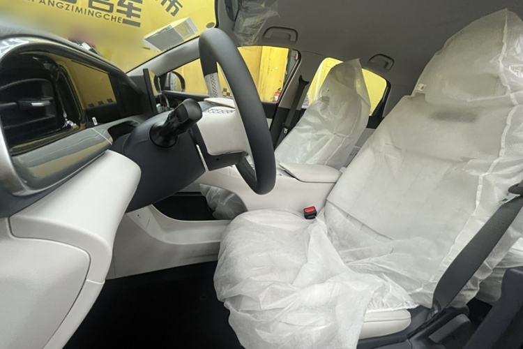 Used Geely Galaxy Geome 2025 310km Youth Edition Interior 4