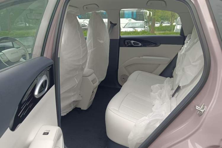 Used Geely Galaxy Geome 2025 310km Dream Edition Interior 7