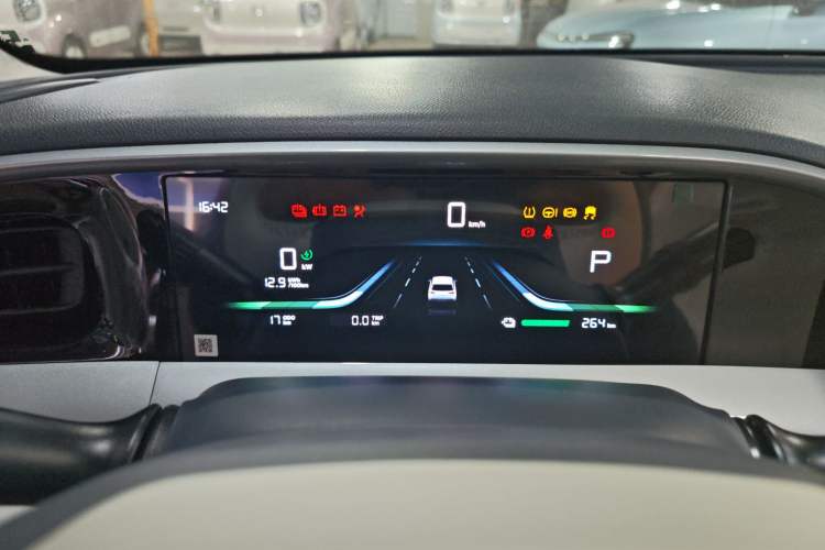Used Geely Galaxy Geome 2025 310km Dream Edition Odometer Close Up