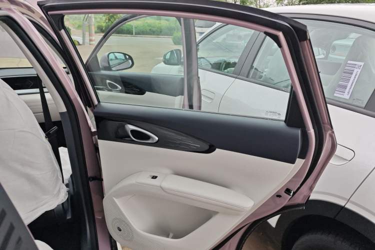 Used Geely Galaxy Geome 2025 310km Youth Edition Right Rear Door Interior