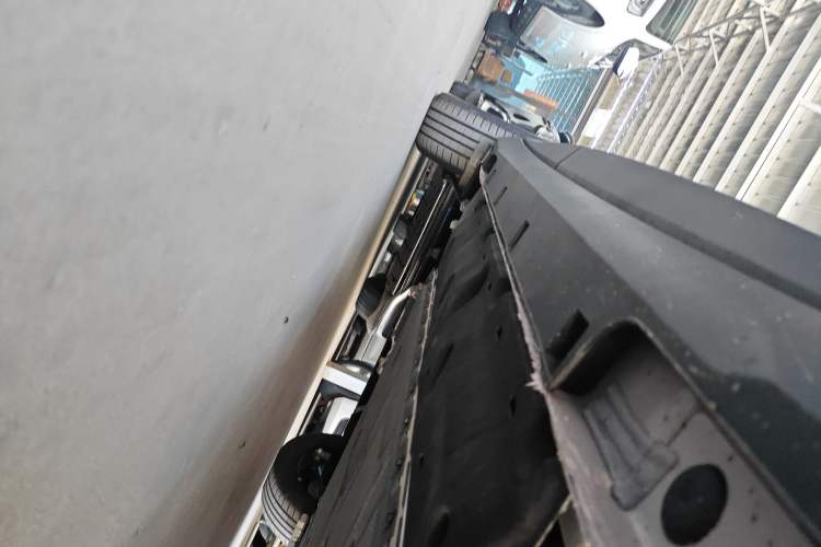 Used Geely Galaxy Geome 2025 310km Youth Edition Right Side Sill