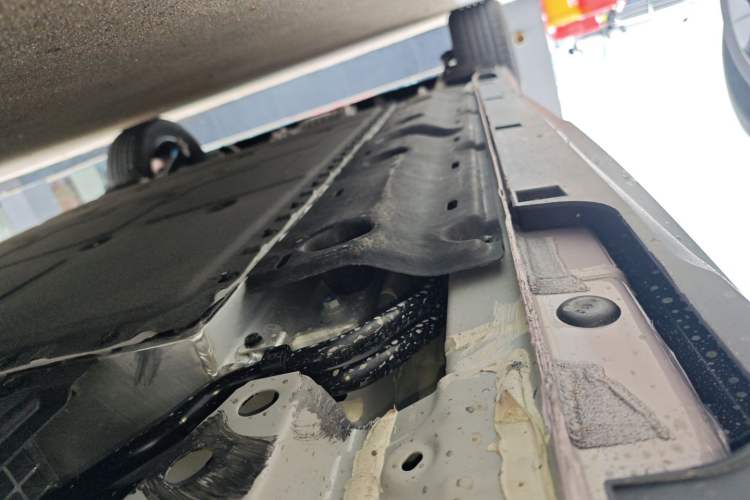 Used Geely Galaxy Geome 2025 310km Youth Edition Right Side Sill